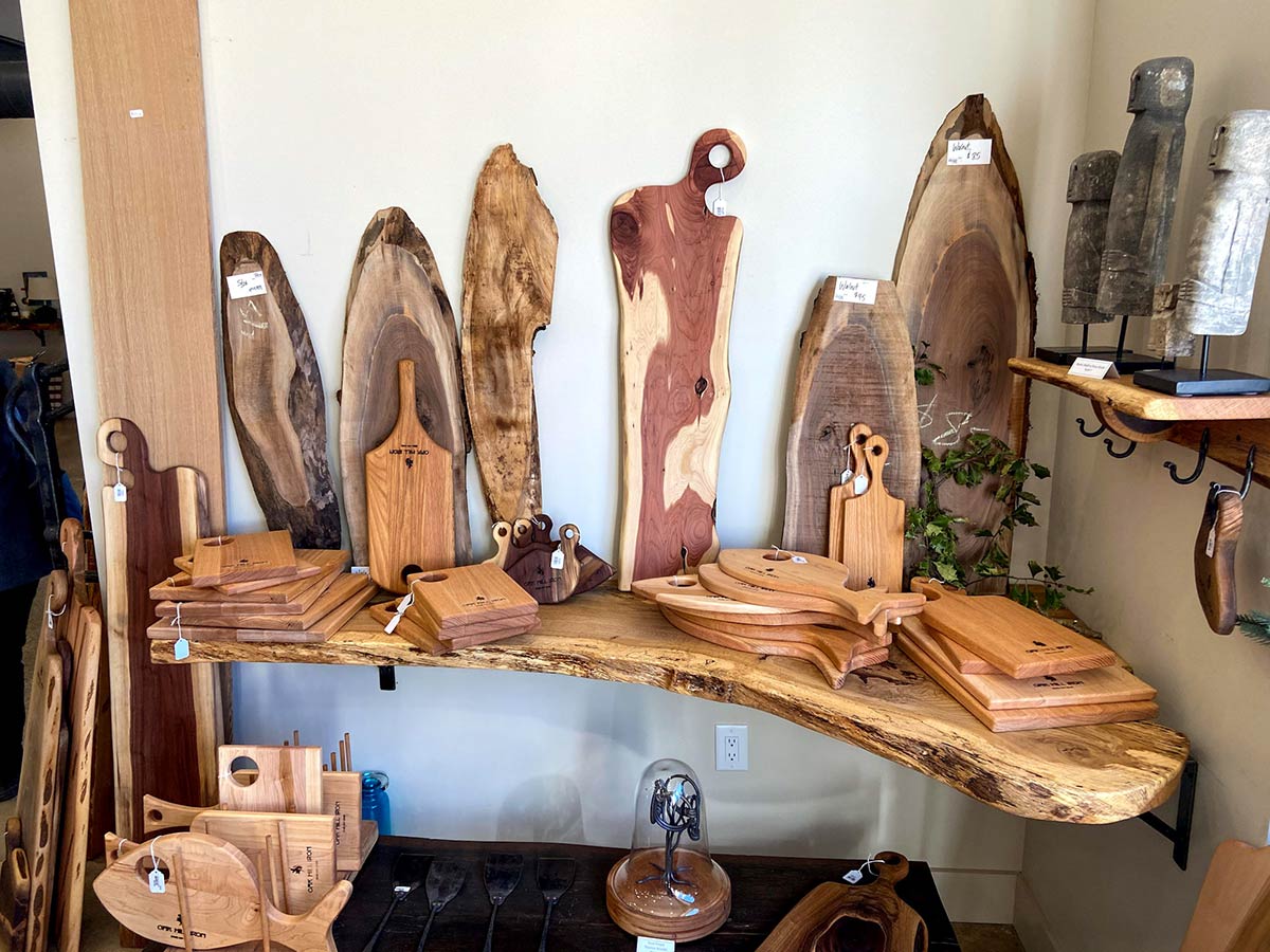 OakHillIW-showroom-2