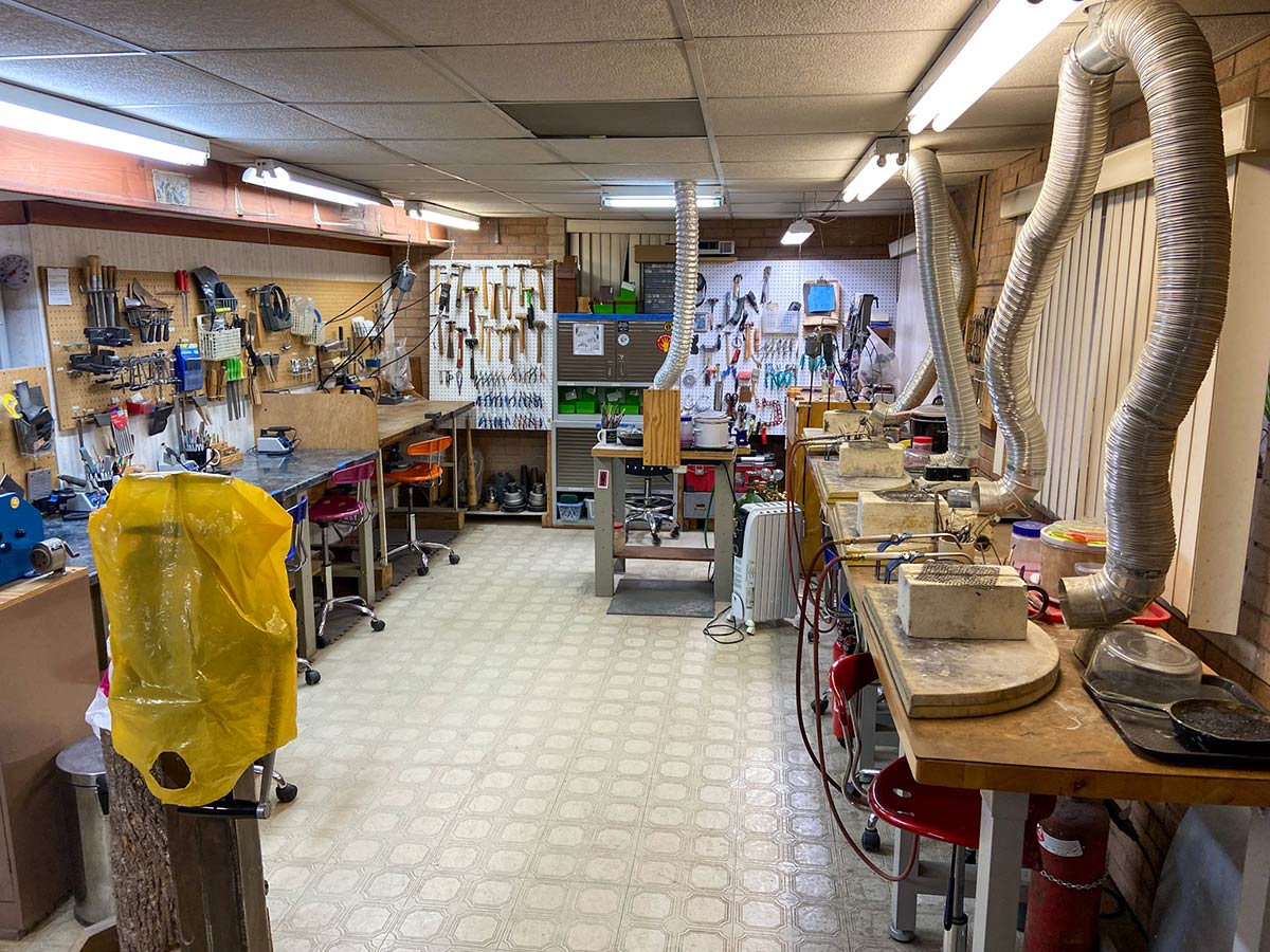 MountainMetalsmithsSchool-classroom
