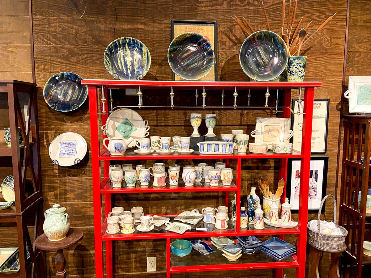SpeckledDogPottery-showroom