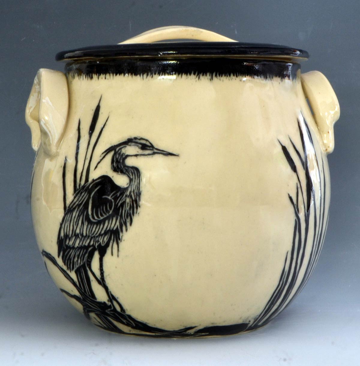 SusanCoe-heron-lidded-jar