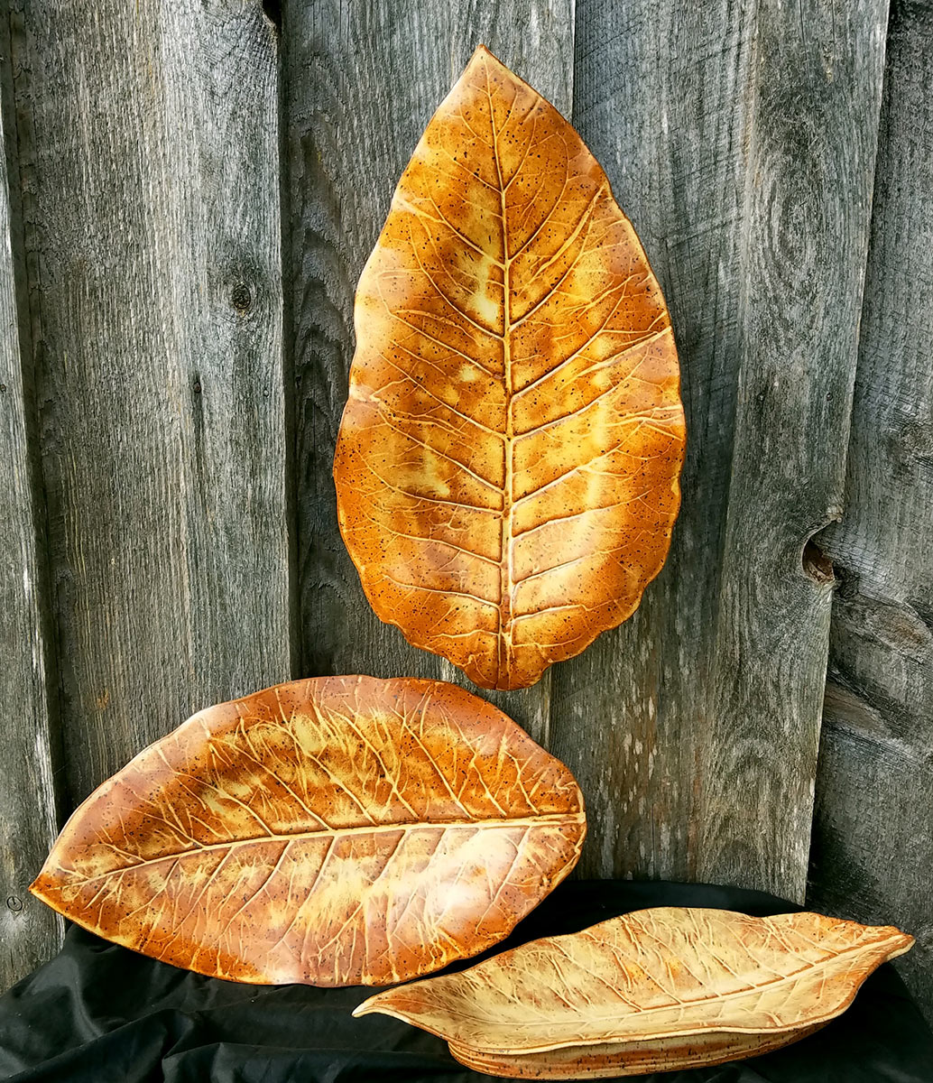Two-Creeks-Pottery-tobacco-leaves