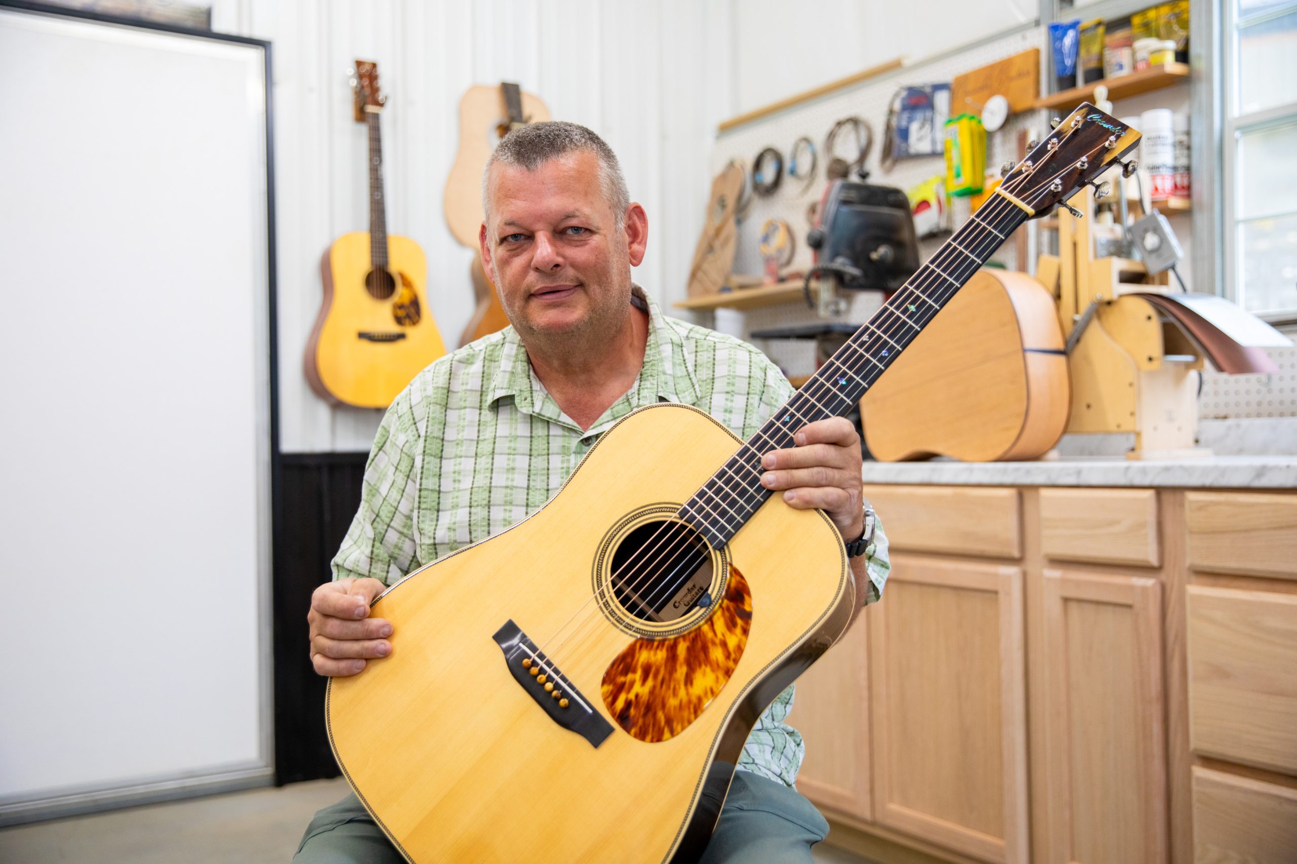 Crowder Guitars Thumbnail